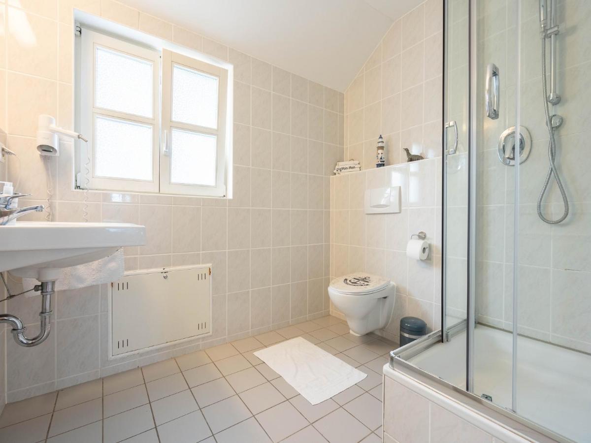 Feriendorf Rugana - Moderne Komfort Ferienwohnung Mit 1 Schlafzimmer C02 Dranske Extérieur photo