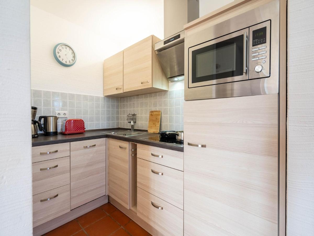 Feriendorf Rugana - Moderne Komfort Ferienwohnung Mit 1 Schlafzimmer C02 Dranske Extérieur photo